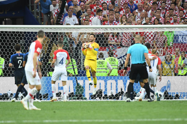 对湖人强大 对湖人强大