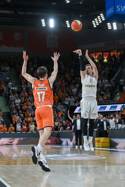 现出了极强 现出了极强